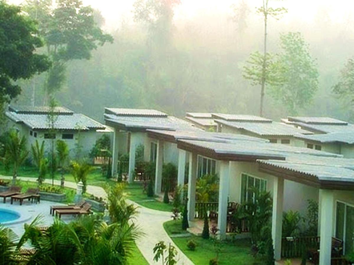 Nakakiri Resort & Spa Hin Dat Exteriör bild
